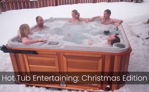Hot Tub Édition de vacances divertissante avec Arctic Spas cinq personnes appréciant hot tub neige
