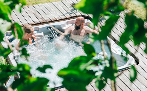 The Ultimate Guide to the Best Hot Tubs of 2023